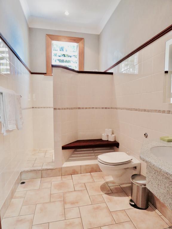 Shady Rest Bed & Breakfast Такака Екстер'єр фото