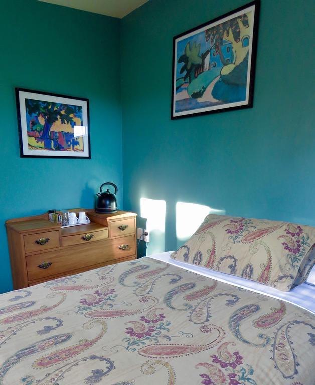 Shady Rest Bed & Breakfast Такака Номер фото