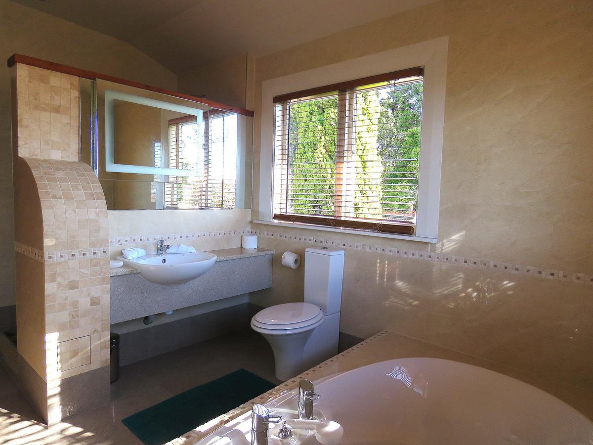 Shady Rest Bed & Breakfast Такака Екстер'єр фото